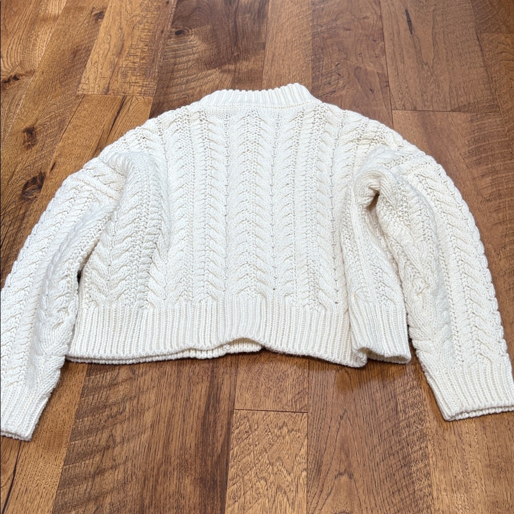 Something Navy Woman’s White Cardigan Size XS - Picture 2 of 4